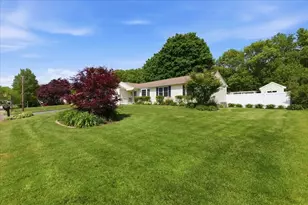 127 Sun Valley Dr, Cumberland, RI 02864 - Photo 39