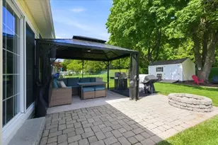 127 Sun Valley Dr, Cumberland, RI 02864 - Photo 37
