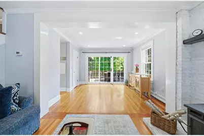 17 Garden Rd, Stoneham, MA 02180 - Photo 9