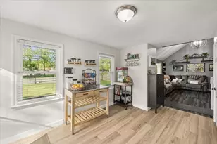 359 Plain St, Brockton, MA 02302 - Photo 5