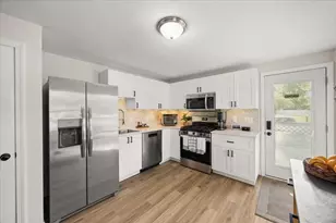 359 Plain St, Brockton, MA 02302 - Photo 3