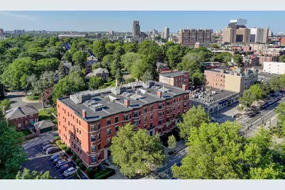 1064 Beacon St #12A, Brookline, MA 02446 - Photo 35