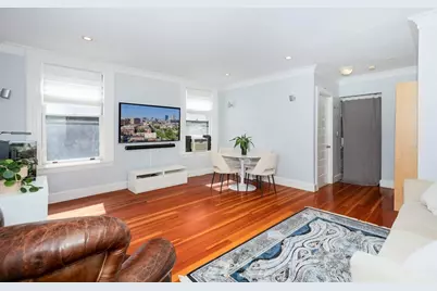 1064 Beacon St #12A, Brookline, MA 02446 - Photo 5