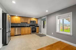 35 Doty Ave, Danvers, MA 01923 - Photo 23