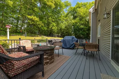 22 Duluth St, Worcester, MA 01604 - Photo 3