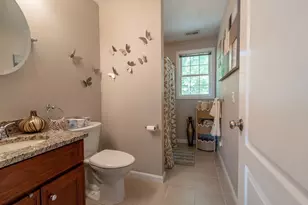 22 Duluth St, Worcester, MA 01604 - Photo 15
