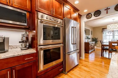 22 Duluth St, Worcester, MA 01604 - Photo 5