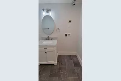158-160 Roslindale Ave #1, Boston, MA 02131 - Photo 13