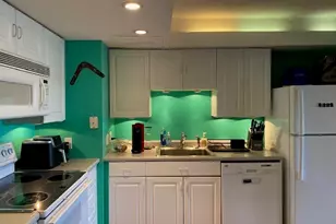 1731 Beacon St, Brookline, MA 02445 - Photo 9