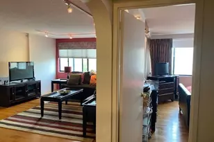 1731 Beacon St, Brookline, MA 02445 - Photo 15