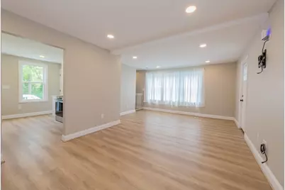 58 Pond Street, Swansea, MA 02777 - Photo 7