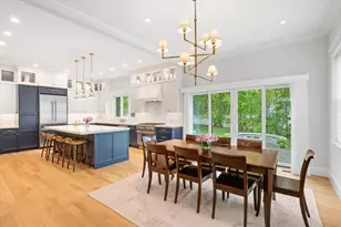 7 Phyllis Ln, Milton, MA 02186 - Photo 9