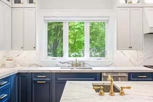 7 Phyllis Ln, Milton, MA 02186 - Photo 5