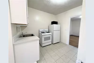 3 Cedar Sq #3, Cambridge, MA 02140 - Photo 1