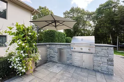 7 Diane Way, Westport, MA 02790 - Photo 33