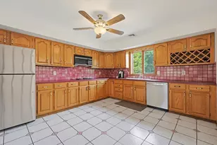 7 Diane Way, Westport, MA 02790 - Photo 21