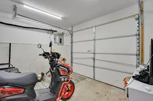 264 E Main St, Chicopee, MA 01020 - Photo 23