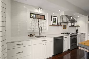 14 F St, Boston, MA 02127 - Photo 13