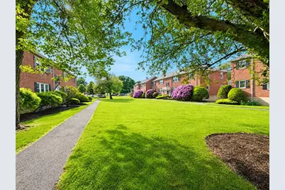 17 Hammond Pond Parkway #1, Newton, MA 02467 - Photo 17