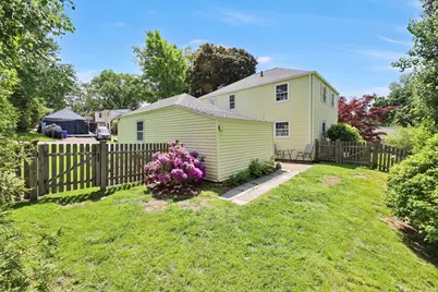 121 Benz St, Springfield, MA 01118 - Photo 37