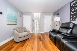 21 Rolling Green Ln, Mashpee, MA 02649 - Photo 9