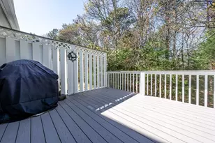 21 Rolling Green Ln, Mashpee, MA 02649 - Photo 17