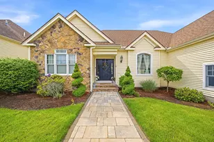 894 Liberty St, Braintree, MA 02184 - Photo 1