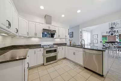 894 Liberty St #10, Braintree, MA 02184 - Photo 13