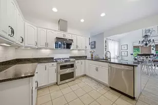 894 Liberty St, Braintree, MA 02184 - Photo 13