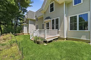 32 N Prospect St, Amherst, MA 01002 - Photo 27