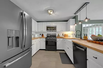 29 Coldspring Dr #D, Sutton, MA 01590 - Photo 11