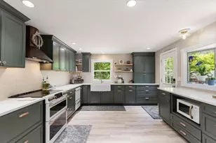 71 Hesperus Ave, Gloucester, MA 01930 - Photo 3