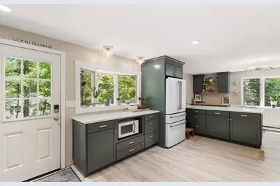 71 Hesperus Ave, Gloucester, MA 01930 - Photo 7