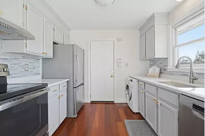 2 Theresa Rd, Stoneham, MA 02180 - Photo 9