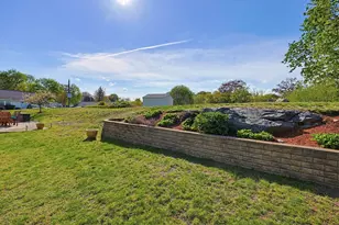 2 Theresa Rd, Stoneham, MA 02180 - Photo 23