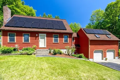 315 Burrage St, Lunenburg, MA 01462 - Photo 3