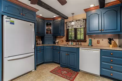 315 Burrage St, Lunenburg, MA 01462 - Photo 11
