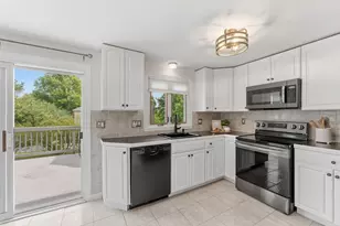 33 Purchase St, Milford, MA 01757 - Photo 9