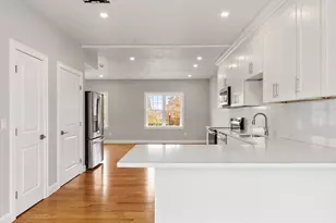 10 Windsor St, Worcester, MA 01605 - Photo 13