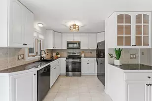 33 Purchase St, Milford, MA 01757 - Photo 9