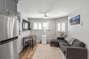 392 E 8th St, Boston, MA 02127 - Photo 5