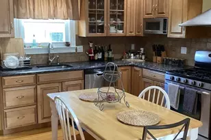 9 Pearl St, Wakefield, MA 01880 - Photo 5
