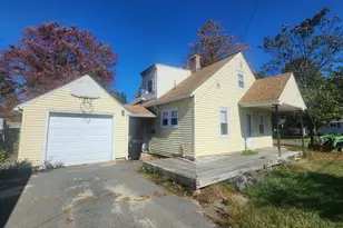 2 Alice St, Montague, MA 01376 - Photo 1