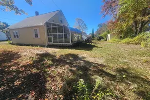 2 Alice St, Montague, MA 01376 - Photo 5