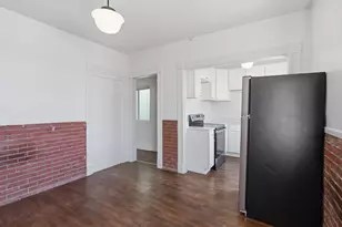 105 High St, Holyoke, MA 01040 - Photo 3
