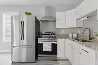 35 N Summer St, Holyoke, MA 01040 - Photo 17