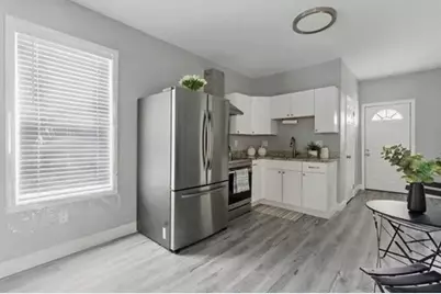 35 N Summer St, Holyoke, MA 01040 - Photo 15