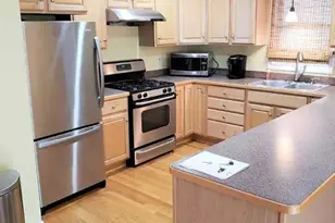 42 Castine St, Worcester, MA 01606 - Photo 5