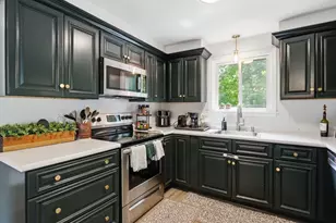 20 W Clifton St, Haverhill, MA 01832 - Photo 5