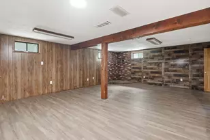 20 W Clifton St, Haverhill, MA 01832 - Photo 33